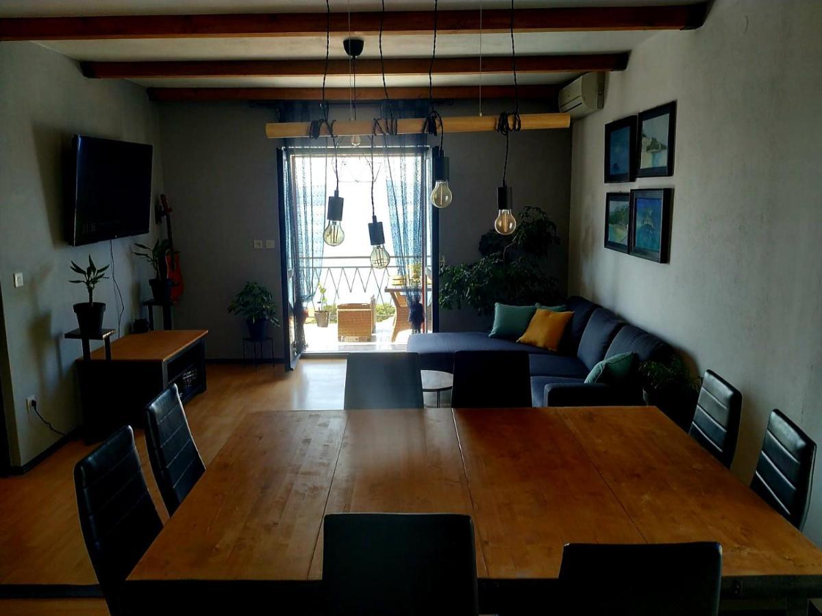 Apartments Asija Brela Εξωτερικό φωτογραφία